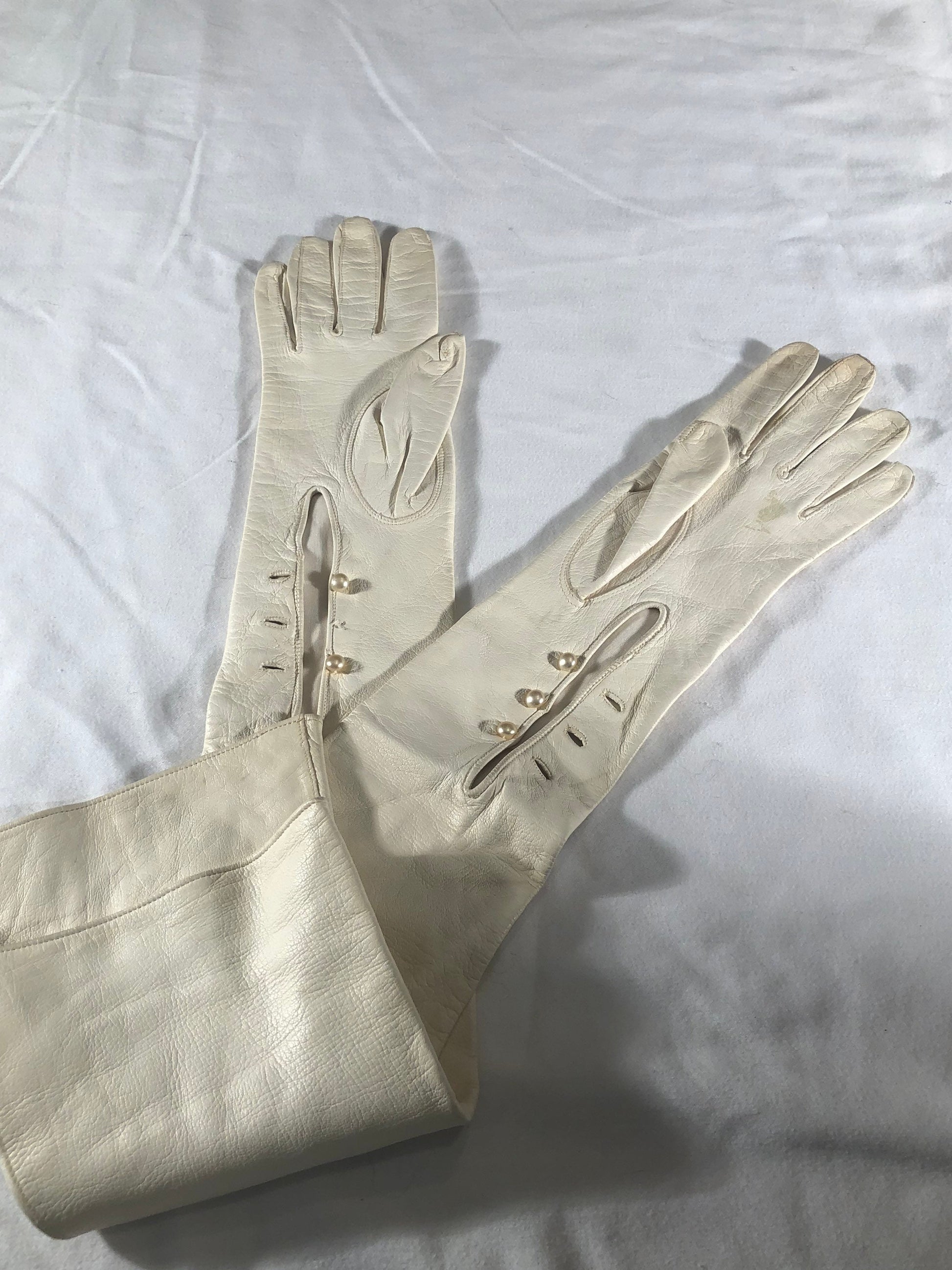 White Formal Length Leather Gloves