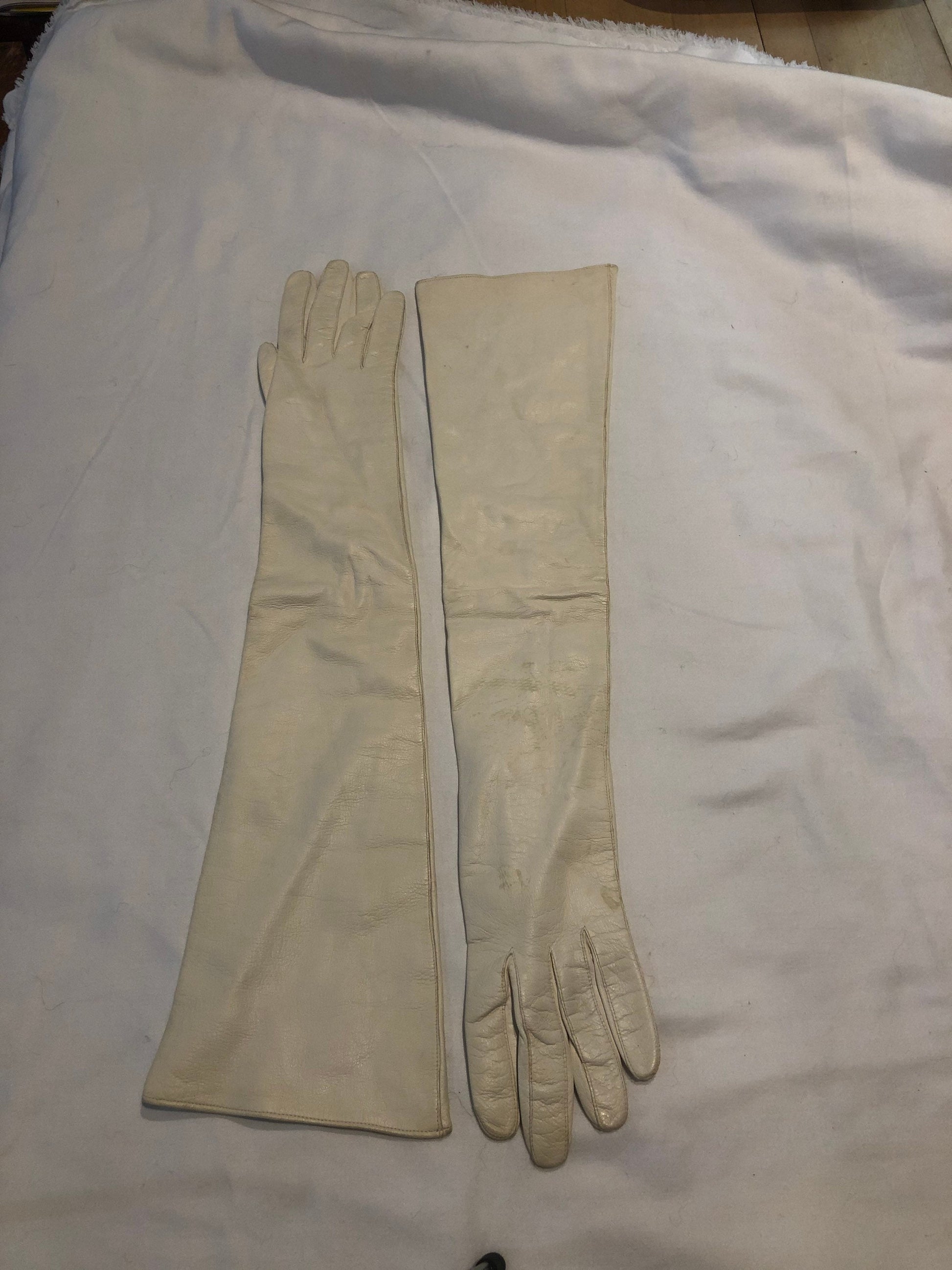 White Formal Length Leather Gloves