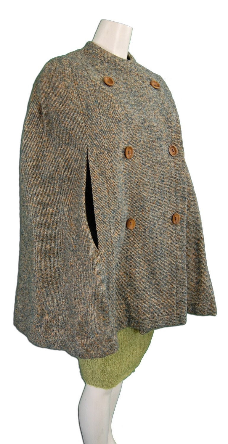 1970s Vintage Wool Tweed Cape