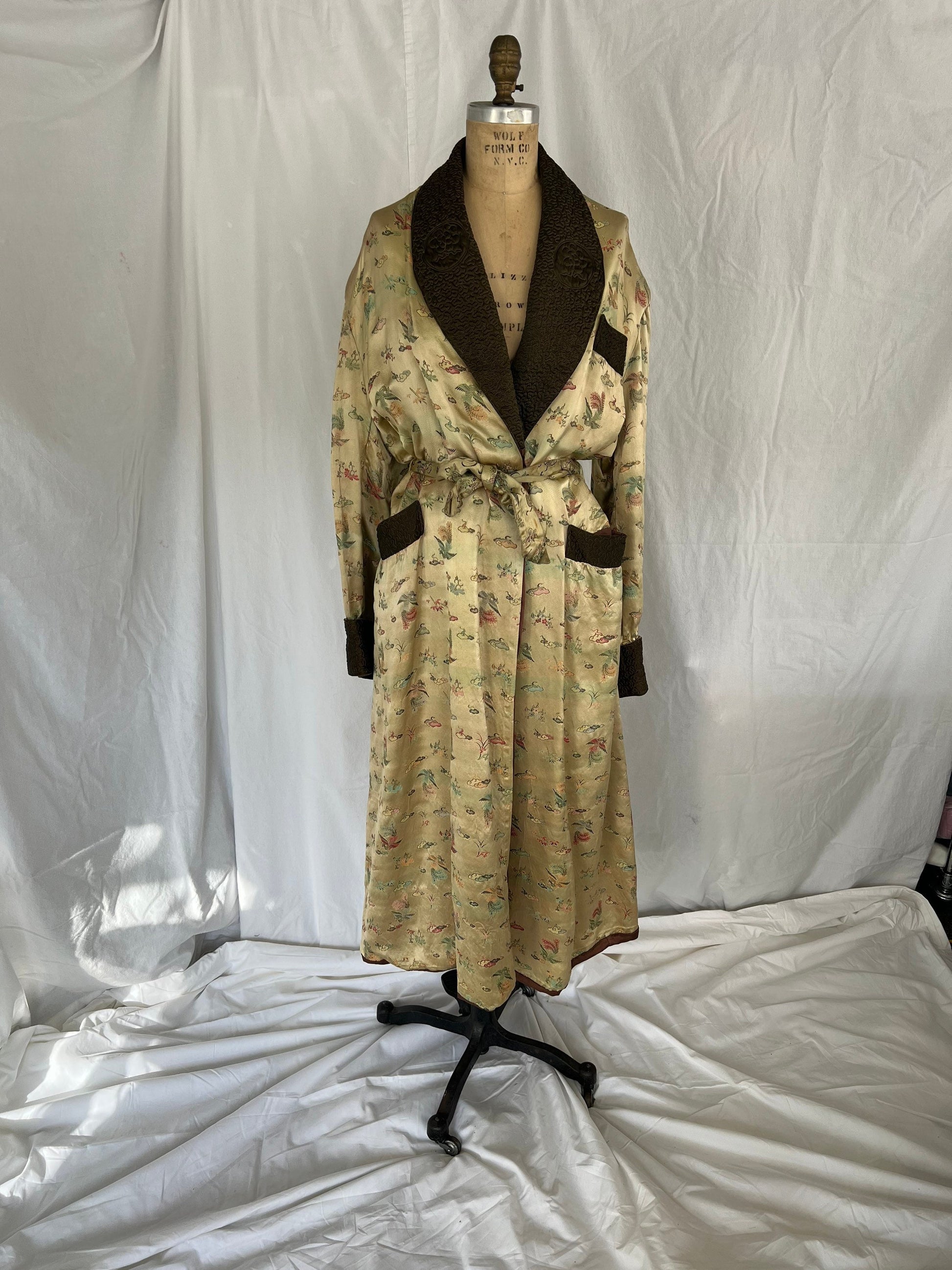 1960’s Pure Silk Vintage Chinese Robe