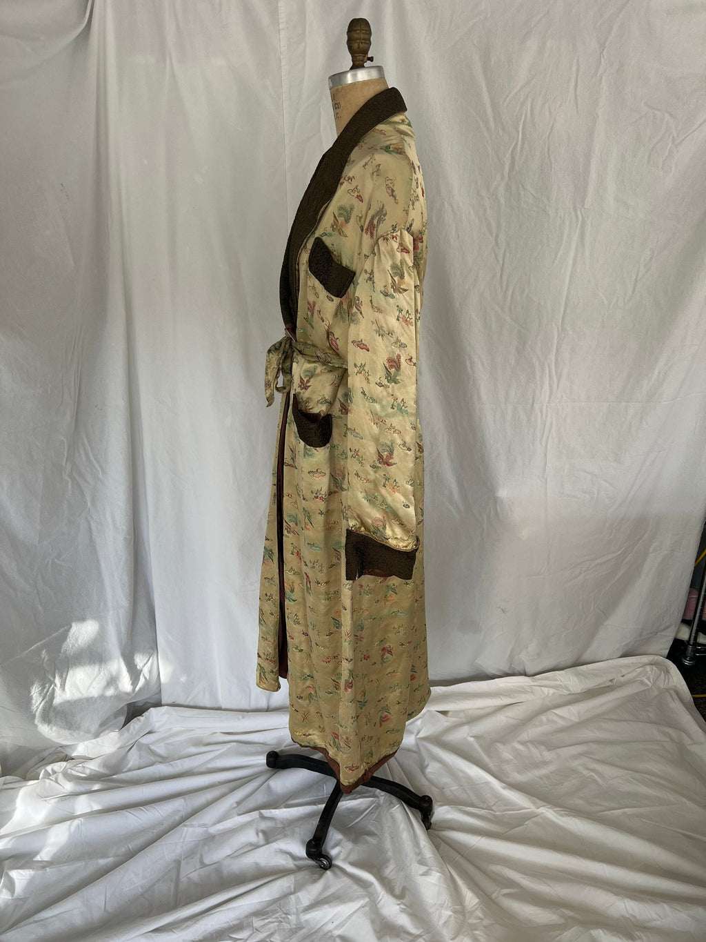1960’s Pure Silk Vintage Chinese Robe