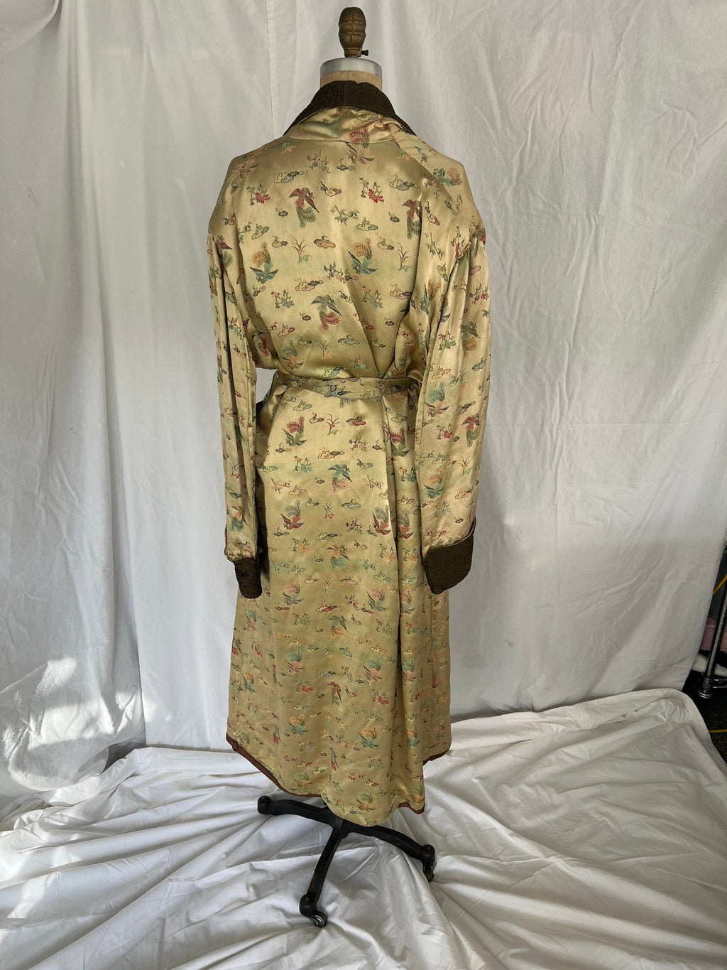1960’s Pure Silk Vintage Chinese Robe