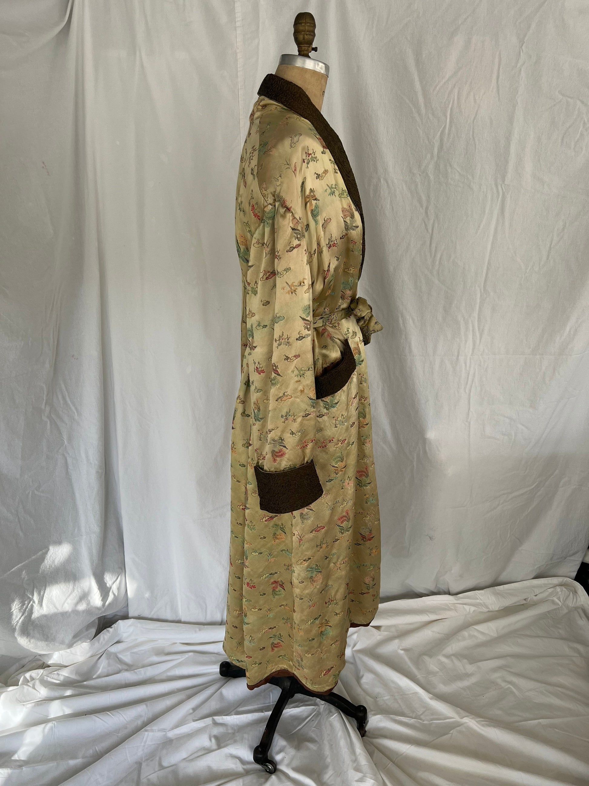 1960’s Pure Silk Vintage Chinese Robe