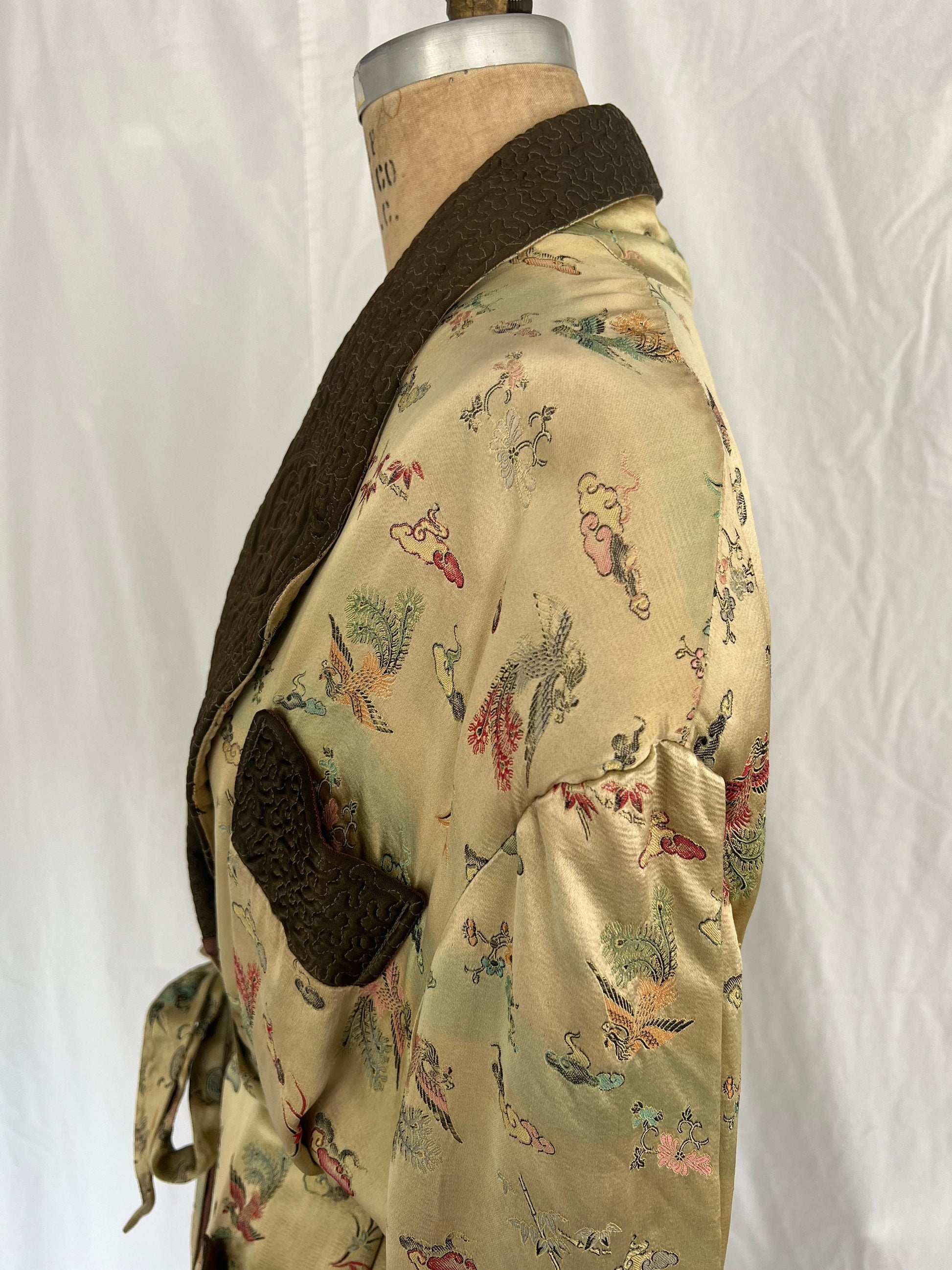 1960’s Pure Silk Vintage Chinese Robe